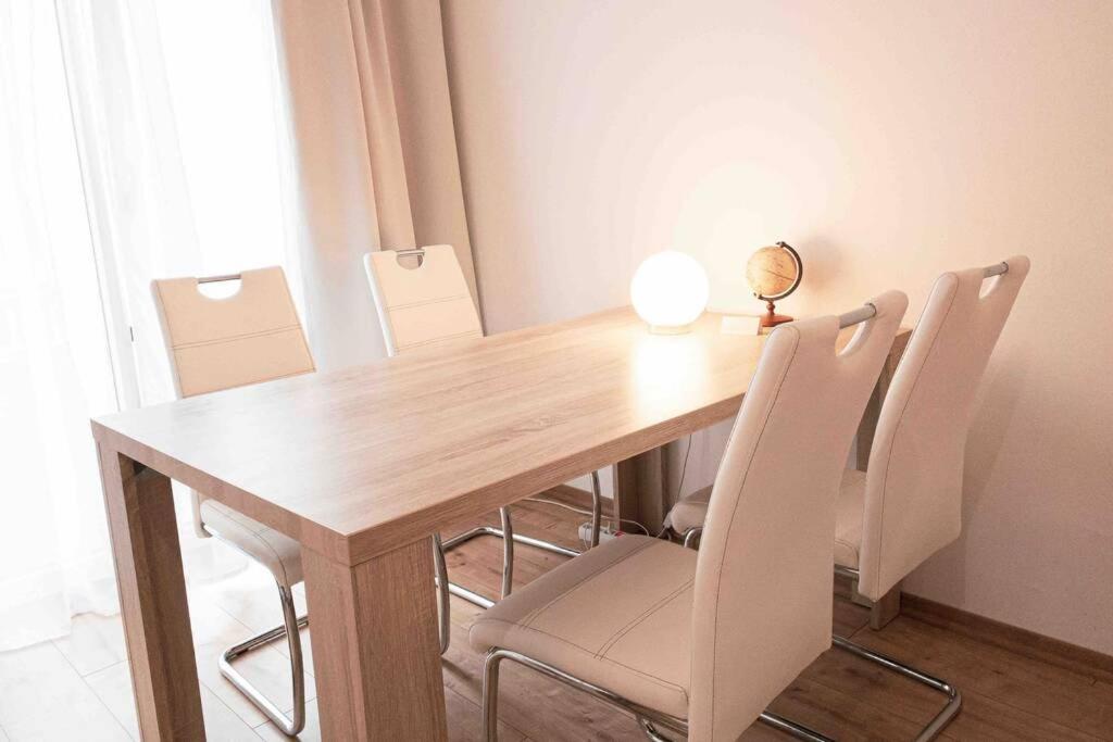 Luxury Home Cinema 2R Apt + Balcony / 65M² Leipzig Buitenkant foto
