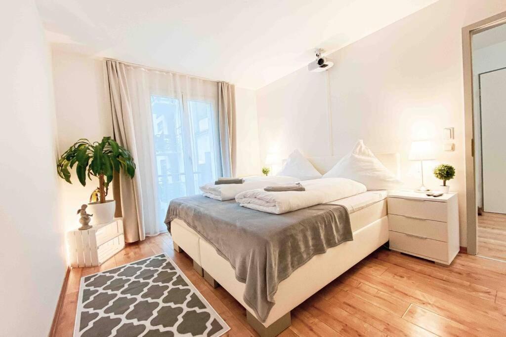 Luxury Home Cinema 2R Apt + Balcony / 65M² Leipzig Buitenkant foto
